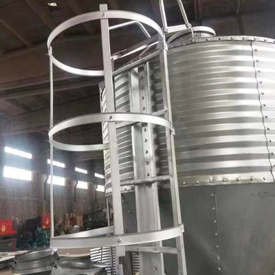 A folha de parede ondulada do silo do armazenamento da grão rola formando o metal da máquina galvanizou de aço
