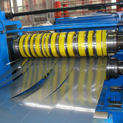 Máquina de corte de aço colorido 0,2 - 3,0 mm com velocidade de trabalho 20-30 m/min
