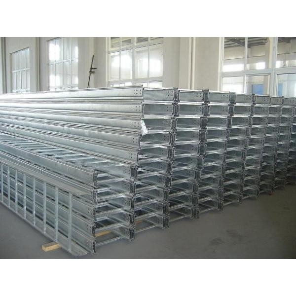 90 - alta velocidade do motor de Tray Roll Forming Machine 7.5KW do cabo da largura do perfil de 600mm