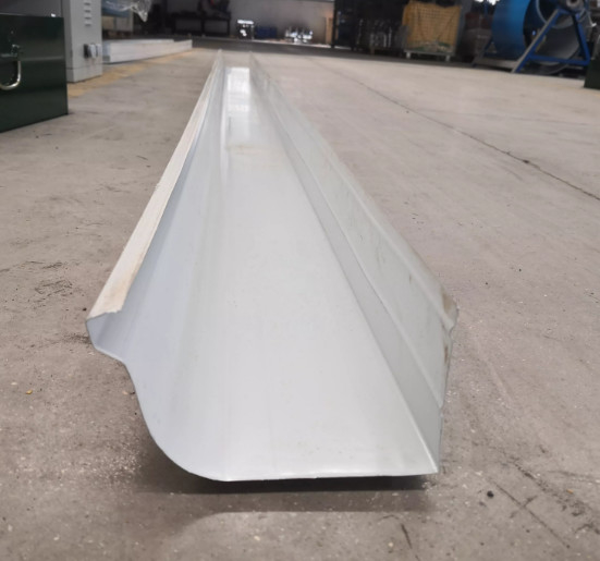Máquina formadora de rolos de calha de chuva tipo K de metal longa vida útil