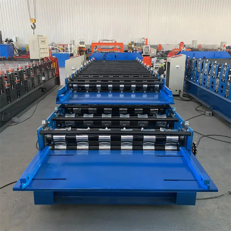 Rolo da dupla camada 7.5KW que forma a máquina para a folha longa do telhado de período multifuncional