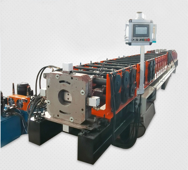 Máquina de moldagem automática de calhas de aço usadas para escotilhas de edifícios e telhados de telhas
