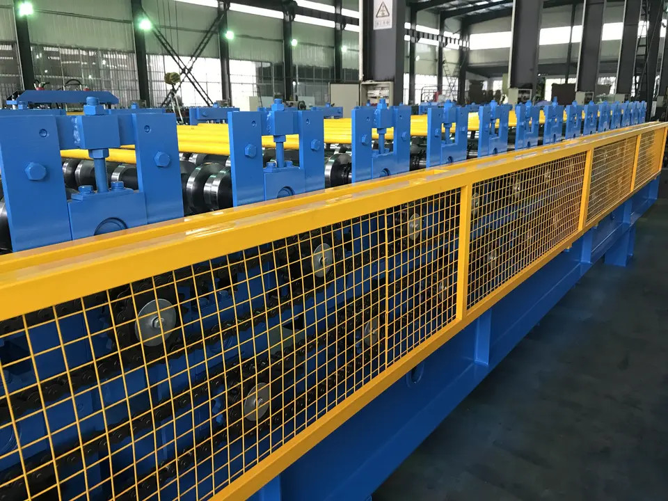 Telha de aço da cor dobro do rolo do painel do telhado da plataforma que faz o controle do PLC da máquina