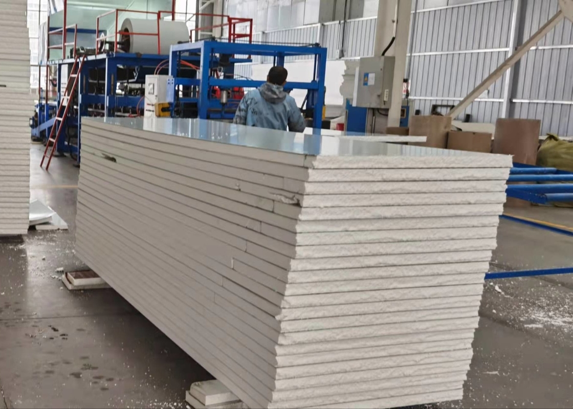 30-300 mm Espessura Eps Painel Sandwich de lã de rocha Linha de produtos para painéis de parede de armazenamento a frio