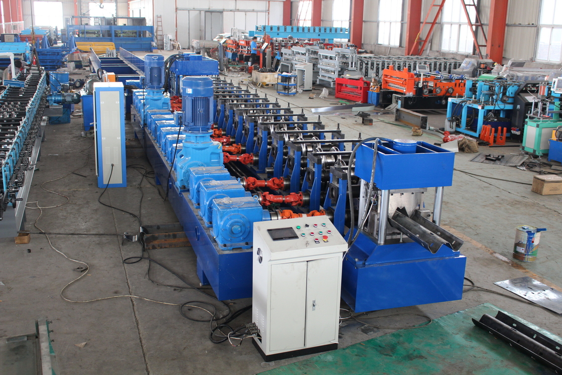 2024 11kw 5.5kw GI Highway Guardrail Roll Forming Machine Cr12Mov Material da lâmina de corte