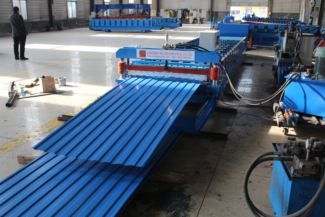 Fabricação de edifícios Máquina de moldagem de rolos de telhado Máquina de fabricação de chapas de telhado de metal ondulado