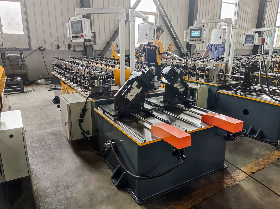 Máquina de armazenagem de aço de calibre leve, para fabricação de rolos de perfis de estacas e truss para fábricas de materiais de construção