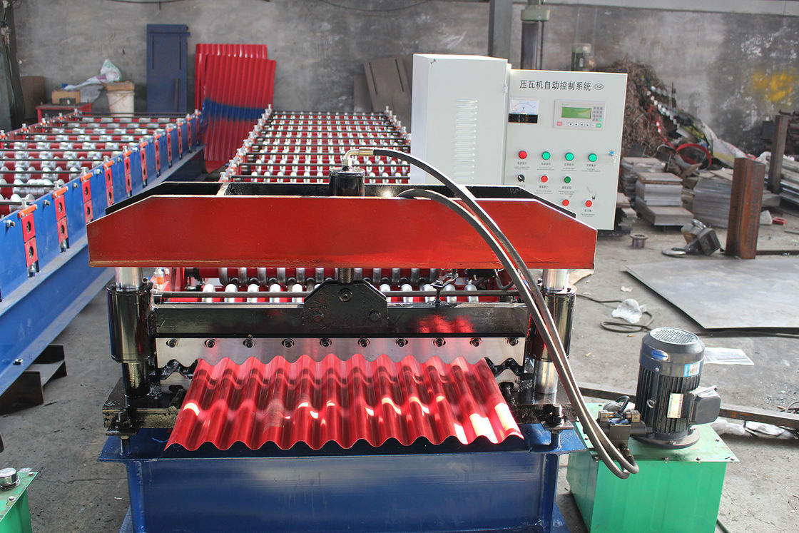 380v 50hz rolos de revestimento de telhado corrugado máquina de formação de desempenho estável longa vida útil