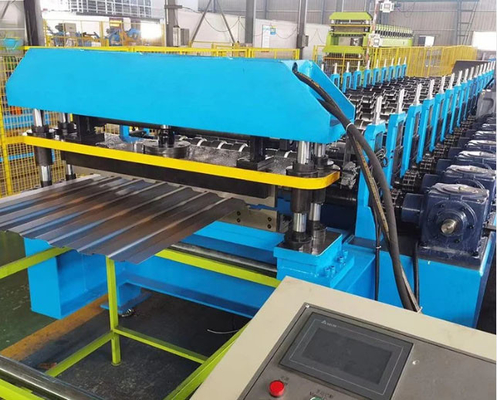Máquina de moldagem de rolos de parede seca de 15 a 20 m/min eficiente com transmissão por cadeia