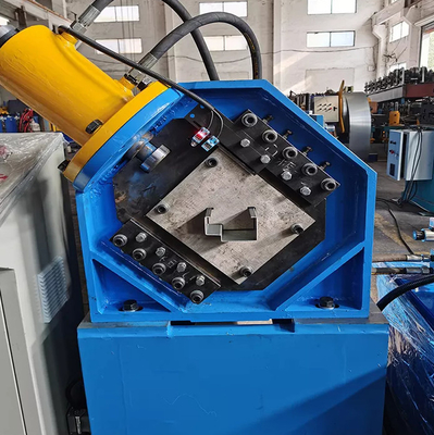 O rolo do quadro de porta do metal da velocidade rápida que forma a máquina personalizou