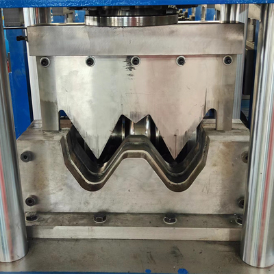 Máquina de moldagem de corrimão de estrada PLC de 80 mm de diâmetro de rolos
