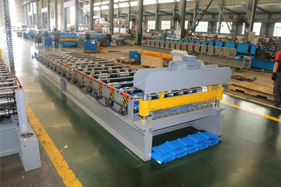 Rolo galvanizado da telha telhando que forma a máquina para o telhado do metal que faz a máquina