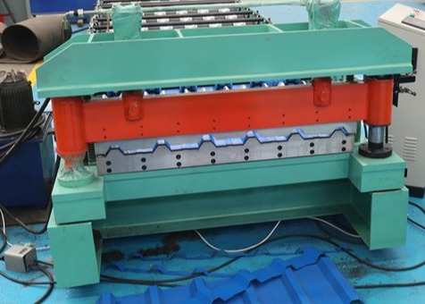Máquina formadora de rolo de chapa de metal trapezoidal para telha Ibr de aço cor de zinco