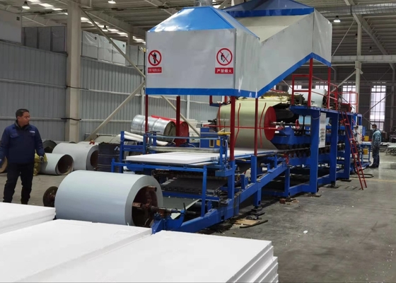 Garantia de 1 ano Máquina de moldagem de painéis de sanduíche PLC com corte de rastreamento voador