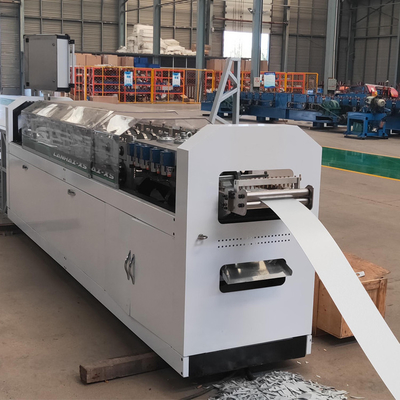 Máquina moderna de moldagem de rolos para produção de alta velocidade