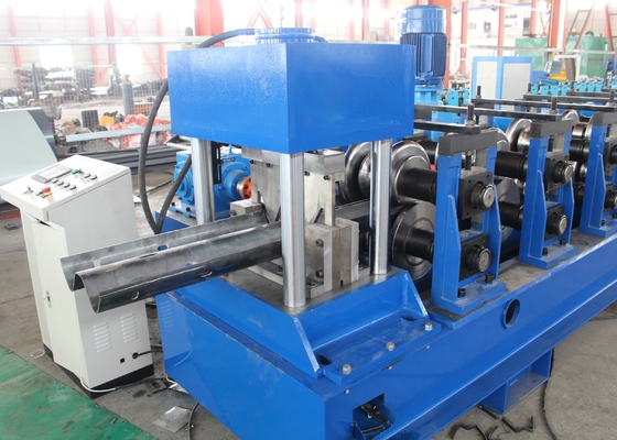 Máquina de formação de rolos de proteção de estradas de alto desempenho