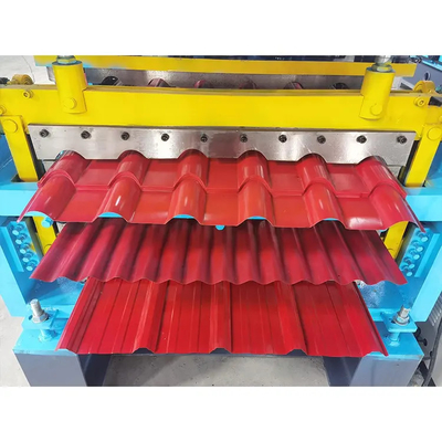 Máquina de moldagem de rolos de telhado de aço de três camadas de aço trapezoide ondulado