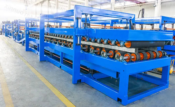 Linha de produção de painéis de sanduíche de alta precisãoMaquinaria de fabricação de painéis de sanduíche