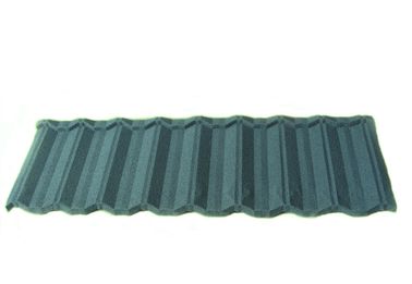 O telhado revestido do metal da pedra de grande resistência Shingles o anti período de longa vida da oxidação