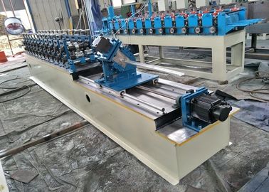Rolo frente e verso do parafuso prisioneiro do metal que forma o motor hidráulico da máquina operação fácil de 5 quilowatts