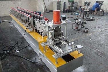O aço 3KW rola acima a porta do obturador de 0.6mm que forma a máquina