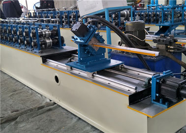 Rolo de aço durável do parafuso prisioneiro que forma o CE da espessura da máquina 20-30 GA habilitado