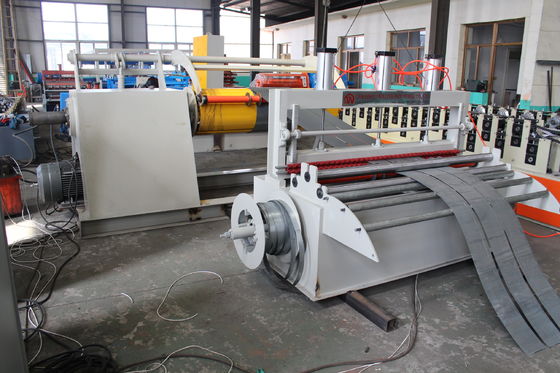 a bobina de aço Ppgi do metal de 1250mm cortou ao comprimento e linha eficiência elevada do corte da máquina