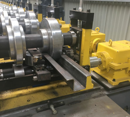 Rolo completo de Ppgi CZ da dureza da ômega que forma o sistema hidráulico da máquina